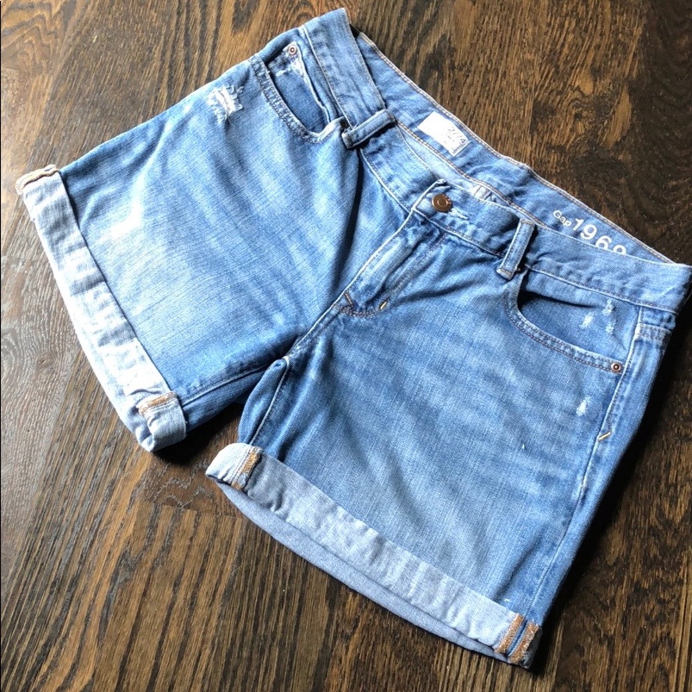 GAP Sexy Boyfriend Shorts
